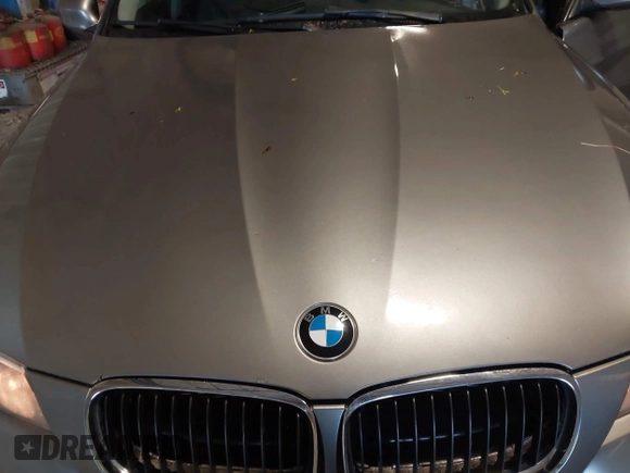 2011 BMW 3 Series 328i xDrive with VIN WBAPK5C53BA810858, listed as a IAAI auction lot 42165578 with 37,966 mi miles and . Bid and sale history available at carsss.com. Image 10.
