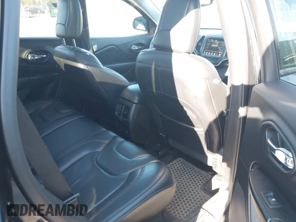 2019 Jeep Cherokee Trailhawk z VIN 1C4PJMBX0KD210316, wystawiony jako IAAI lot #42155261 z przebiegiem 100 889 mil mil oraz . Historia ofert i sprzedaży dostępna na DreamBid. Obrazek 8.