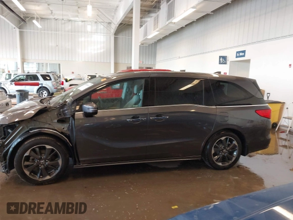 2024 Honda Odyssey Elite with VIN 5FNRL6H92RB037361, listed as a IAAI auction lot 40989243 with 15,636 mi miles. Bid and sale history available at carsss.com. Image 15.