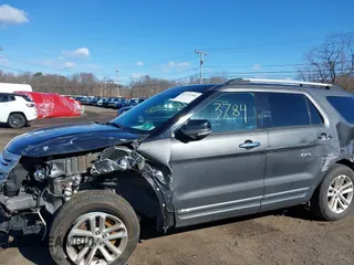 2015 Ford Explorer XLT with VIN 1FM5K8D8XFGA11517, listed as a IAAI auction lot 41723784 with 104,984 mi miles. Bid and sale history available at carsss.com. Image 17.