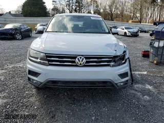 2018 Volkswagen Tiguan SEL with VIN 3VV3B7AXXJM024883, listed as a Copart auction lot 47958265 with 70,020 mi miles and Salvage Title. Bid and sale history available at carsss.com. Image 5.