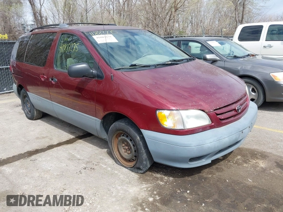 2001 Toyota Sienna LE with VIN 4T3ZF13C71U345315, listed as a IAAI auction lot 41887275 with 253,432 mi miles. Bid and sale history available at carsss.com. Image 1.