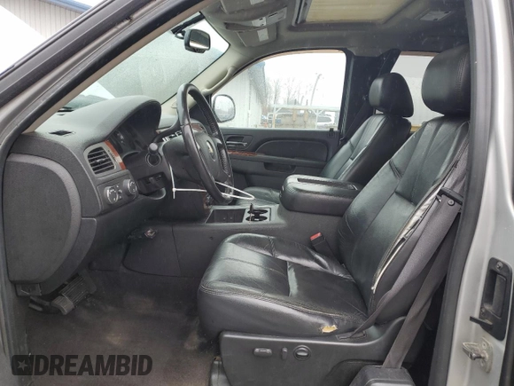 2010 Chevrolet Silverado 1500 with VIN 1GCYKTE2XAZ210496, listed as a Copart auction lot 50018275 with 177,822 mi miles and Clean Title. Bid and sale history available at DreamBid. Image 7.
