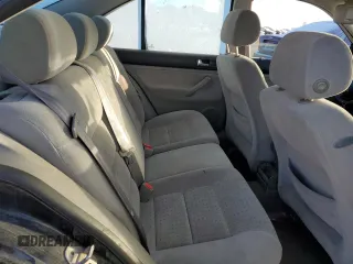 2000 Volkswagen Jetta GLS z VIN 3VWSA29M7YM057356, wystawiony jako Copart lot #76960844 z przebiegiem 299 410 mil mil oraz Szkoda całkowita • Salvage title. Historia ofert i sprzedaży dostępna na DreamBid. Obrazek 10.