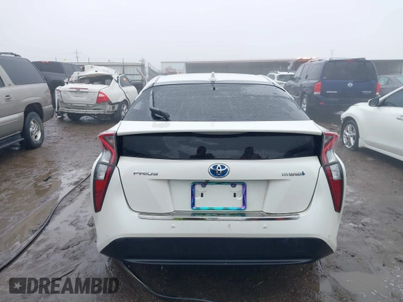 2018 Toyota Prius Two with VIN JTDKARFU1J3547489, listed as a IAAI auction lot 41405605 with 146,971 mi miles. Bid and sale history available at carsss.com. Image 17.