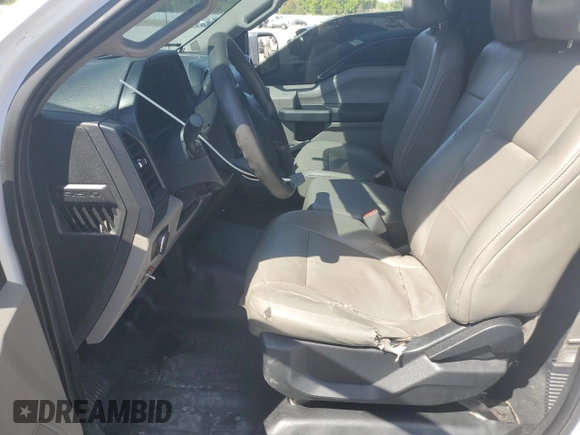 2015 Ford F-150 XL z VIN 1FTMF1C80FKD70224, wystawiony jako Copart lot #50865515 z przebiegiem 173 647 mil mil oraz Szkoda całkowita • Salvage title. Historia ofert i sprzedaży dostępna na DreamBid. Obrazek 7.