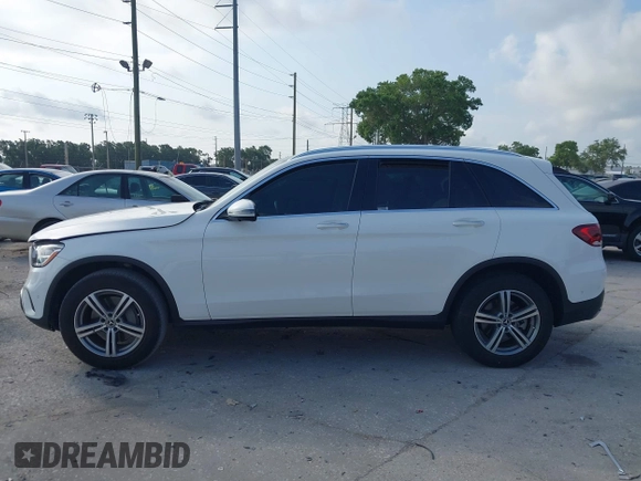 2022 Mercedes-Benz GLC 300 with VIN W1N0G8DB4NV395227, listed as a IAAI auction lot 42214509 with 14,886 mi miles and . Bid and sale history available at DreamBid. Image 14.