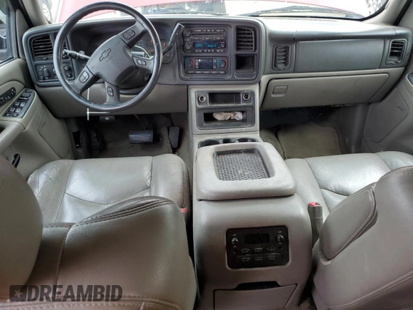 2004 Chevrolet Suburban Z71 with VIN 3GNFK16ZX4G305837, listed as a Copart auction lot 72905194 with 171,288 mi miles and Salvage Title. Bid and sale history available at carsss.com. Image 8.