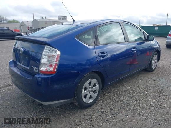 2009 Toyota Prius with VIN JTDKB20U697872401, listed as a IAAI auction lot 42190775 with 207,492 mi miles. Bid and sale history available at carsss.com. Image 4.