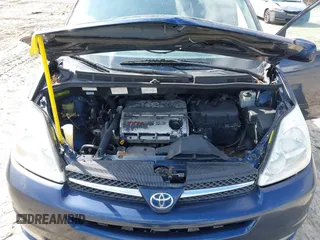 2004 Toyota Sienna XLE z VIN 5TDBA22C84S003370, wystawiony jako IAAI lot #41538603 z przebiegiem 208 543 mil mil oraz . Historia ofert i sprzedaży dostępna na DreamBid. Obrazek 10.
