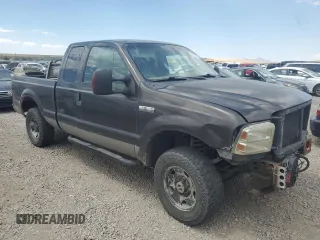 2005 Ford F-250 XL with VIN 1FTSX21555EA70470, listed as a Copart auction lot 65583455 with 243,381 mi miles and Salvage title. Bid and sale history available at DreamBid. Image 4.
