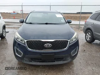 2016 Kia Sorento LX with VIN 5XYPG4A5XGG002693, listed as a IAAI auction lot 42138254 with 157,430 mi miles. Bid and sale history available at carsss.com. Image 12.