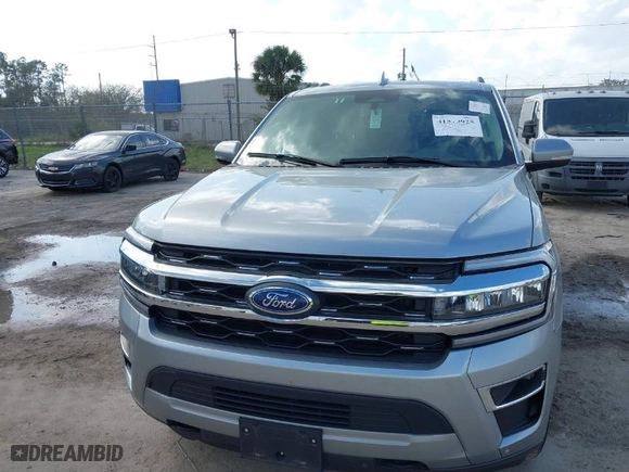 2022 Ford Expedition Max Limited with VIN 1FMJK2AT6NEA59479, listed as a IAAI auction lot 41579925 with 64,657 mi miles. Bid and sale history available at carsss.com. Image 6.