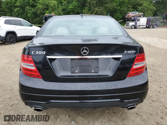 2012 Mercedes-Benz C 300 Sport with VIN WDDGF8BB1CR227522, listed as a Copart auction lot 60677295 with 107,619 mi miles and Clean title. Bid and sale history available at DreamBid. Image 6.