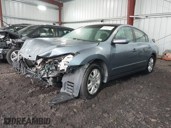 2011 Nissan Altima 2.5 S with VIN 1N4AL2AP9BN479047, listed as a IAAI auction lot 40429411 with 195,352 mi miles. Bid and sale history available at carsss.com. Image 2.