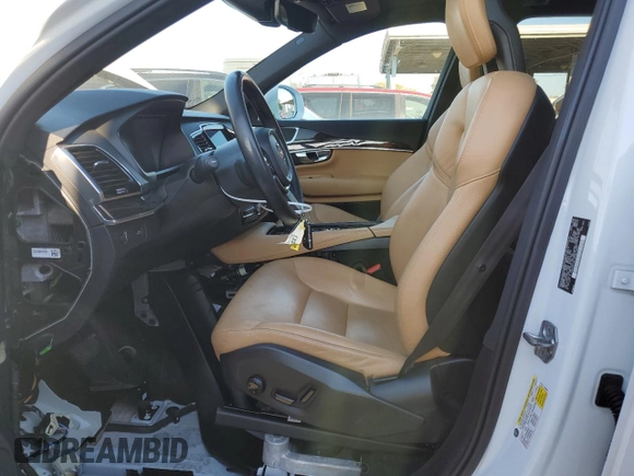2017 Volvo XC90 Momentum with VIN YV4A22PK3H1150902, listed as a Copart auction lot 42141515 with 76,643 mi miles and Salvage Title. Bid and sale history available at carsss.com. Image 7.