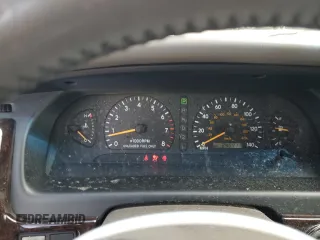 1998 Toyota Avalon XL with VIN 4T1BF18B1WU255028, listed as a Copart auction lot 51017075 with 248,911 mi miles and Salvage Title. Bid and sale history available at DreamBid. Image 9.