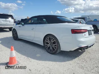 2023 Audi S5 Premium Plus z VIN WAUY4GF58PN007050, wystawiony jako Copart lot #75691014 z przebiegiem 388 mil mil oraz Nie do naprawy. Historia ofert i sprzedaży dostępna na DreamBid. Obrazek 2.