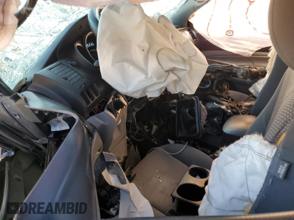 2015 Toyota Tacoma z VIN 5TFUX4EN6FX030970, wystawiony jako Copart lot #50354015 z przebiegiem Nie podano mil oraz Szkoda całkowita • Salvage title. Historia ofert i sprzedaży dostępna na DreamBid. Obrazek 8.