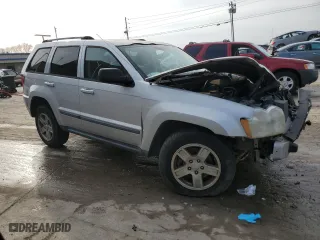 2007 Jeep Grand Cherokee Laredo with VIN 1J8GS48KX7C516292, listed as a Copart auction lot 44471324 with 0 mi miles and Non Repairable. Bid and sale history available at carsss.com. Image 4.
