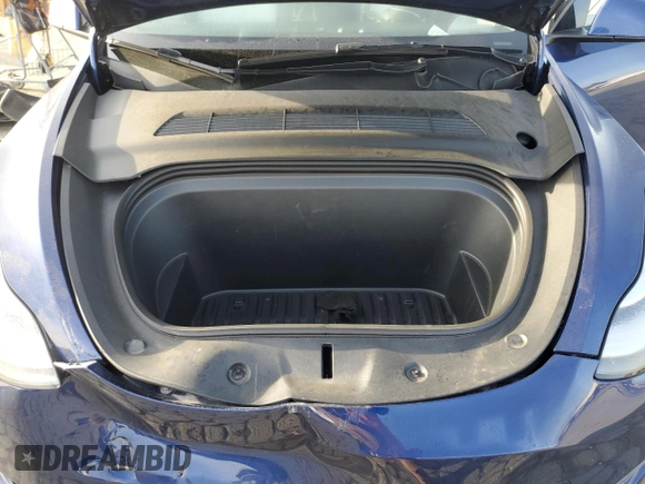 2022 Tesla Model Y Long Range with VIN 7SAYGDEE2NF419229, listed as a Copart auction lot 49902165 with 40,369 mi miles and Salvage Title. Bid and sale history available at DreamBid. Image 12.
