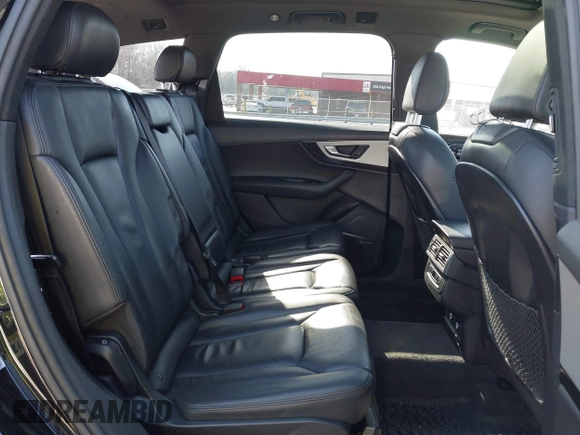 2019 Audi Q7 Premium Plus z VIN WA1LHAF76KD025846, wystawiony jako IAAI lot #41441861 z przebiegiem 79 937 mil mil oraz . Historia ofert i sprzedaży dostępna na DreamBid. Obrazek 8.