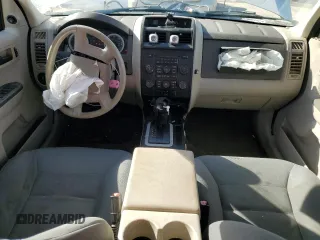 2008 Ford Escape XLS with VIN 1FMCU92Z98KE09756, listed as a Copart auction lot 42639645 with 156,859 mi miles and Salvage title. Bid and sale history available at DreamBid. Image 8.