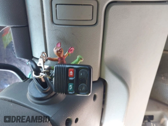 2006 Ford Freestar SE z VIN 2FMZA51626BA54942, wystawiony jako IAAI lot #42133277 z przebiegiem 119 296 mil mil oraz . Historia ofert i sprzedaży dostępna na DreamBid. Obrazek 11.