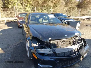 2015 Mercedes-Benz C-Class C 250 with VIN WDDGJ4HB2FG386158, listed as a IAAI auction lot 41373544 with 94,309 mi miles. Bid and sale history available at carsss.com. Image 13.