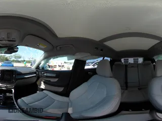 2024 Volvo XC40 Plus Dark Theme с VIN YV4L12ULXR2293107, выставлен на аукционе IAAI как лот 42283292 с пробегом 10 917 миль миль и . История ставок и продаж доступна на DreamBid. Изображение 18.