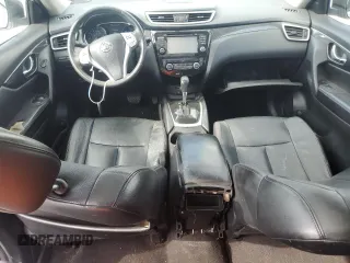 2015 Nissan Rogue SL z VIN 5N1AT2MV1FC755240, wystawiony jako Copart lot #57154935 z przebiegiem 139 975 mil mil oraz Szkoda całkowita • Salvage title. Historia ofert i sprzedaży dostępna na DreamBid. Obrazek 8.