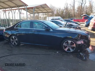 2018 Mercedes-Benz E 300 with VIN WDDZF4KB5JA365156, listed as a IAAI auction lot 41261324 with 73,718 mi miles and . Bid and sale history available at DreamBid. Image 13.