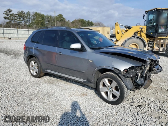2008 BMW X5 3.0si with VIN 5UXFE43528L000813, listed as a Copart auction lot 42426315 with 147,648 mi miles and Salvage Title. Bid and sale history available at carsss.com. Image 4.