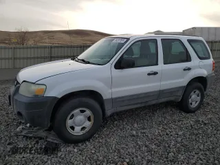 2007 Ford Escape XLS with VIN 1FMYU92Z37KA03346, listed as a Copart auction lot 84207824 with 181,969 mi miles and Clean title. Bid and sale history available at DreamBid. Image 1.