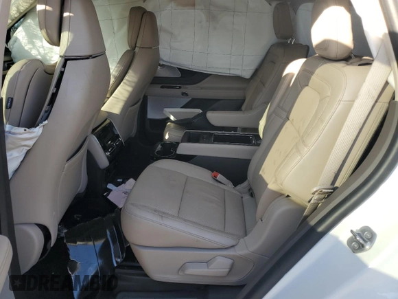 2023 Lincoln Aviator Reserve z VIN 5LM5J7XC3PGL07538, wystawiony jako Copart lot #51332175 z przebiegiem Nie podano mil oraz Szkoda całkowita • Salvage title. Historia ofert i sprzedaży dostępna na DreamBid. Obrazek 11.