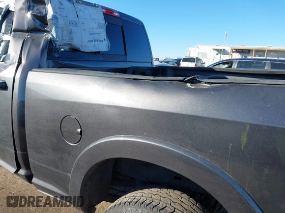 2021 Ram 2500 Laramie z VIN 3C6UR5FL7MG629012, wystawiony jako IAAI lot #41369353 z przebiegiem 168 099 mil mil oraz . Historia ofert i sprzedaży dostępna na DreamBid. Obrazek 20.