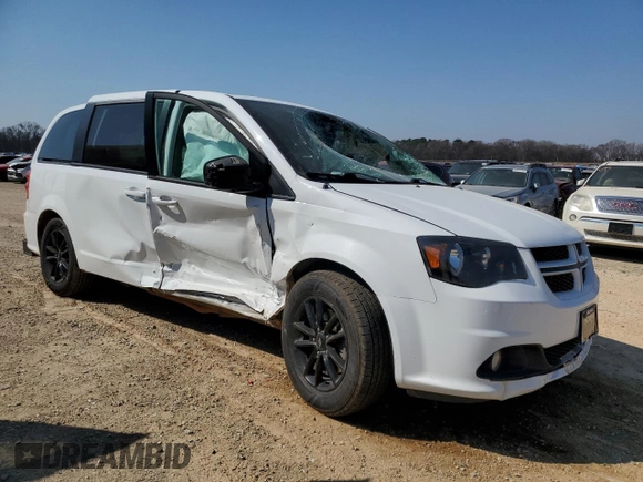 2019 Dodge Grand Caravan GT with VIN 2C4RDGEG8KR769879, listed as a Copart auction lot 48731705 with 137,139 mi miles and Salvage Title. Bid and sale history available at DreamBid. Image 4.