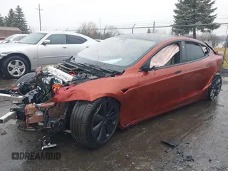 2021 Tesla Model S Plaid z VIN 5YJSA1E64MF441923, wystawiony jako IAAI lot #41465456 z przebiegiem Nie podano mil oraz . Historia ofert i sprzedaży dostępna na DreamBid. Obrazek 17.