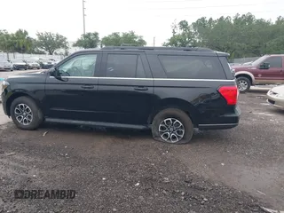 2024 Ford Expedition Max XLT with VIN 1FMJK1J86REA09662, listed as a IAAI auction lot 42434684 with 42,118 mi miles and . Bid and sale history available at DreamBid. Image 14.