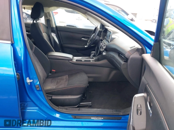 2021 Nissan Sentra SR with VIN 3N1AB8DVXMY227391, listed as a IAAI auction lot 41435540 with 54,225 mi miles. Bid and sale history available at carsss.com. Image 5.
