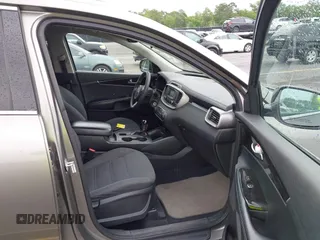 2016 Kia Sorento LX with VIN 5XYPGDA51GG012335, listed as a IAAI auction lot 42224249 with 166,752 mi miles and . Bid and sale history available at DreamBid. Image 5.