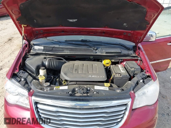 2016 Chrysler Town & Country Touring-L with VIN 2C4RC1CG7GR221690, listed as a IAAI auction lot 42038763 with 188,184 mi miles. Bid and sale history available at carsss.com. Image 10.