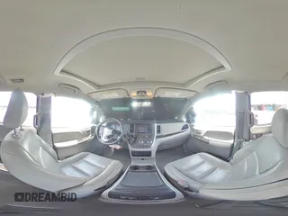 2018 Toyota Sienna XLE Auto Access Seat z VIN 5TDYZ3DC8JS917863, wystawiony jako Copart lot #61825655 z przebiegiem 249 491 mil mil oraz Szkoda całkowita • Salvage title. Historia ofert i sprzedaży dostępna na DreamBid. Obrazek 16.