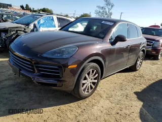 2019 Porsche Cayenne S z VIN WP1AB2AY0KDA60854, wystawiony jako Copart lot #44274625 z przebiegiem 50 163 mil mil oraz Szkoda całkowita • Salvage title. Historia ofert i sprzedaży dostępna na DreamBid. Obrazek 1.