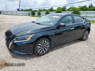 2025 Nissan Altima SV z VIN 1N4BL4DVXSN352219, wystawiony jako Copart lot #59259335 z przebiegiem 14 906 mil mil oraz Czysty tytuł • Clean title. Historia ofert i sprzedaży dostępna na DreamBid. Obrazek 1.