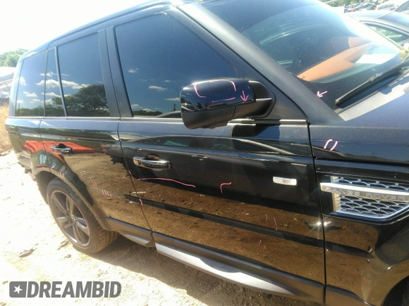 2013 Land Rover Range Rover Sport HSE Lux с VIN SALSK2D4XDA803497, выставлен на аукционе IAAI как лот 42158563 с пробегом 160 045 миль миль и . История ставок и продаж доступна на DreamBid. Изображение 13.