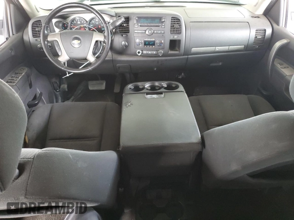 2011 Chevrolet Silverado 1500 LT with VIN 3GCPKSE3XBG378106, listed as a Copart auction lot 54523865 with 135,895 mi miles and Salvage Title. Bid and sale history available at DreamBid. Image 8.