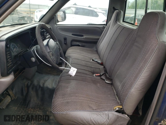 1996 Dodge 1500 z VIN 1B7HC16Y6TJ159102, wystawiony jako Copart lot #55502895 z przebiegiem 160 517 mil mil oraz Szkoda całkowita • Salvage title. Historia ofert i sprzedaży dostępna na DreamBid. Obrazek 7.