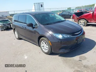 2017 Chrysler Pacifica Touring with VIN 2C4RC1DG7HR695171, listed as a IAAI auction lot 42230782 with 114,273 mi miles and . Bid and sale history available at DreamBid. Image 1.