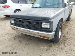 1993 Chevrolet S-10 LS with VIN 1GCCS19Z1P0180985, listed as a IAAI auction lot 41973859 with 169,909 mi miles. Bid and sale history available at carsss.com. Image 6.